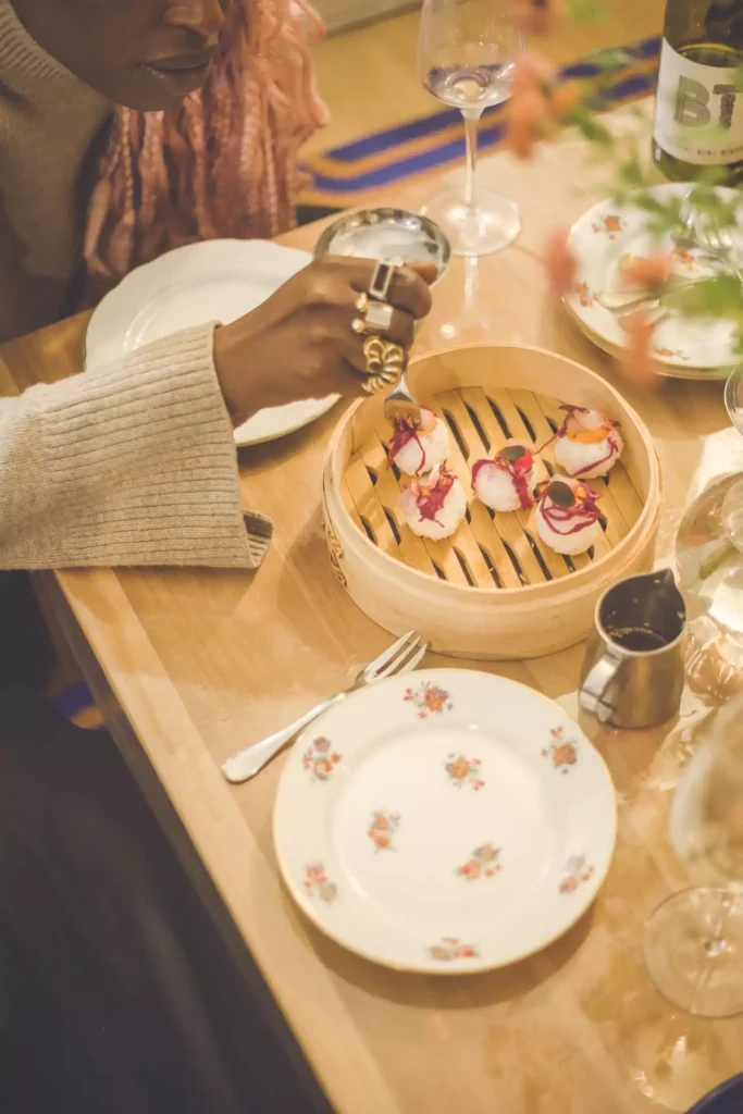 apéritifs d'influence culinaire asiatique réalisés par la cheffe margot beck