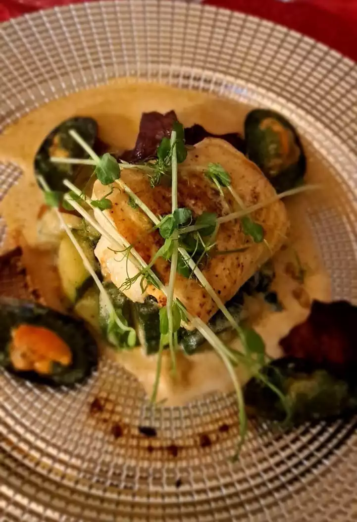 plat contenant des moules réalisé par le chef à domicile christophe bouillault