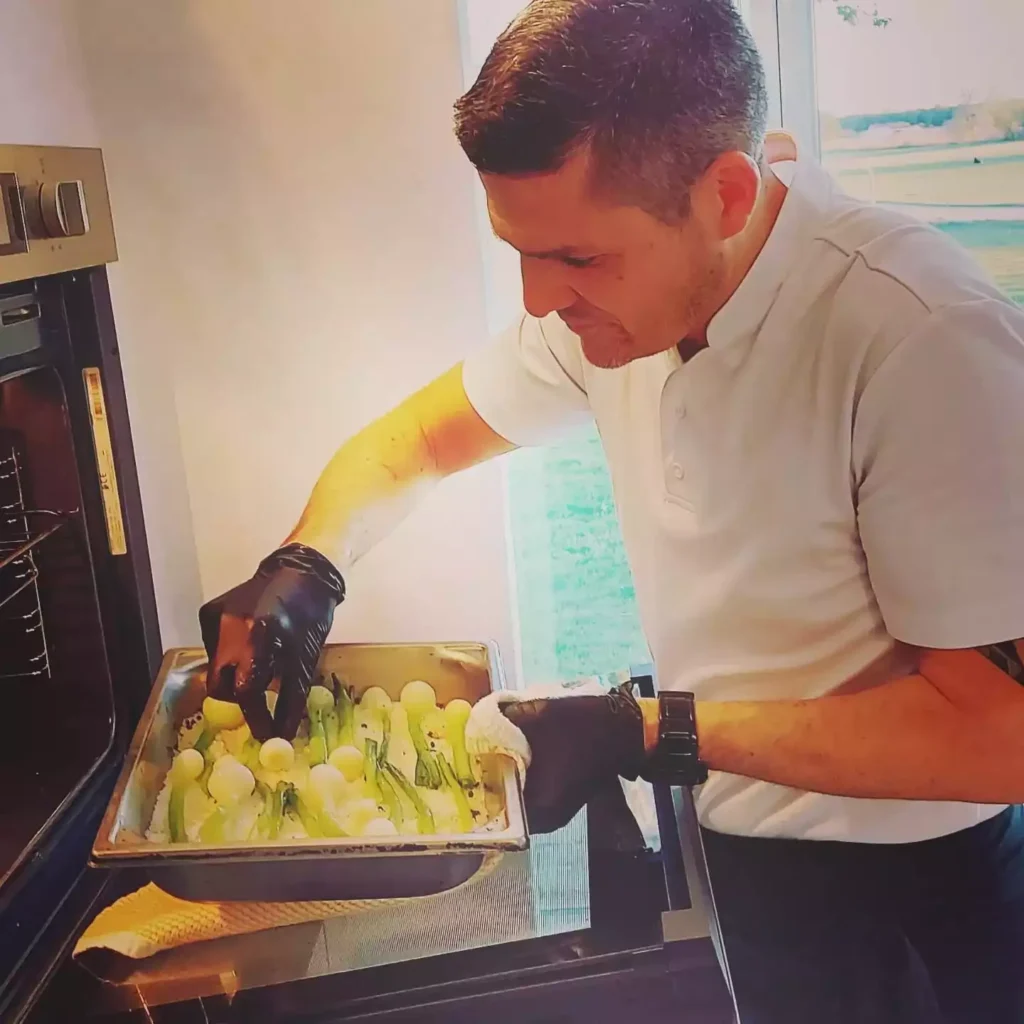 portrait en prestation du chef david bilcot