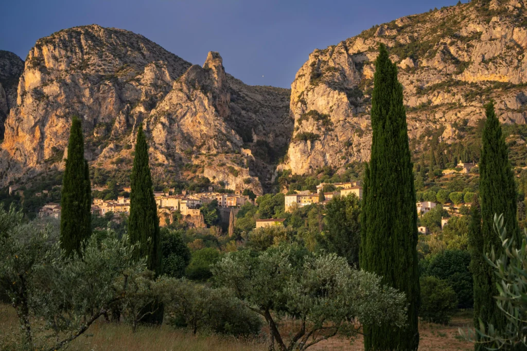les alpilles en provence